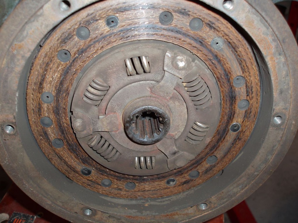 Clutch disk worn.jpg