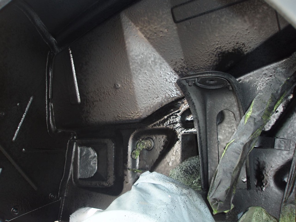 left wheel well Sholtz.jpg