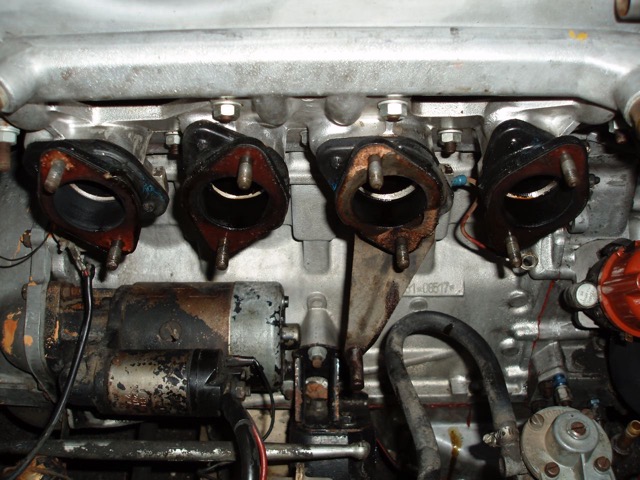 carbs off for rebuild.jpg