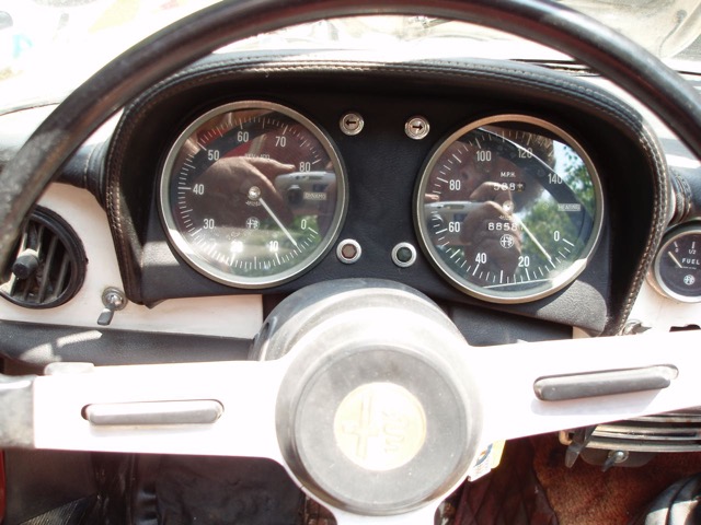 Instrument cluster.jpg