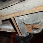 Right Rear Jack Post - surface rust.jpg