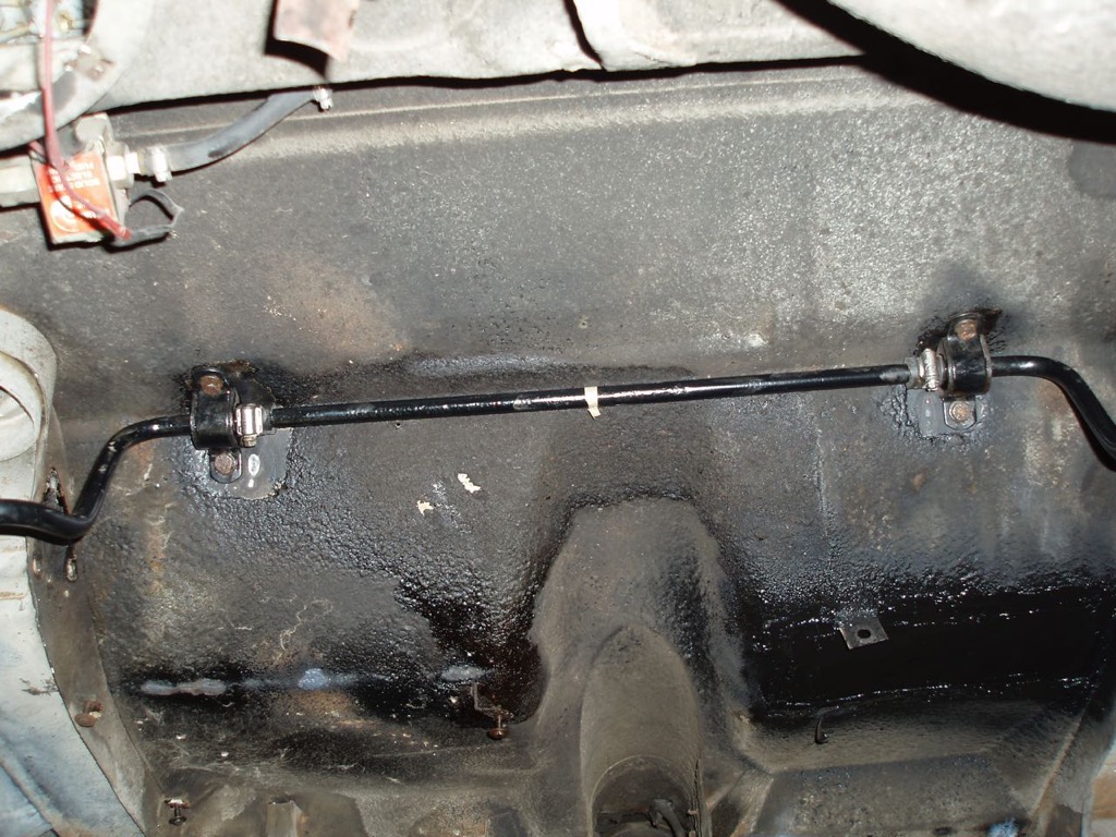 Rear Anti-Sway bar installed.jpg