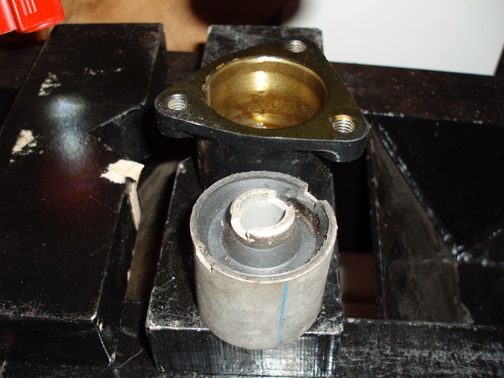 Trunion Silent Block assembly.jpg