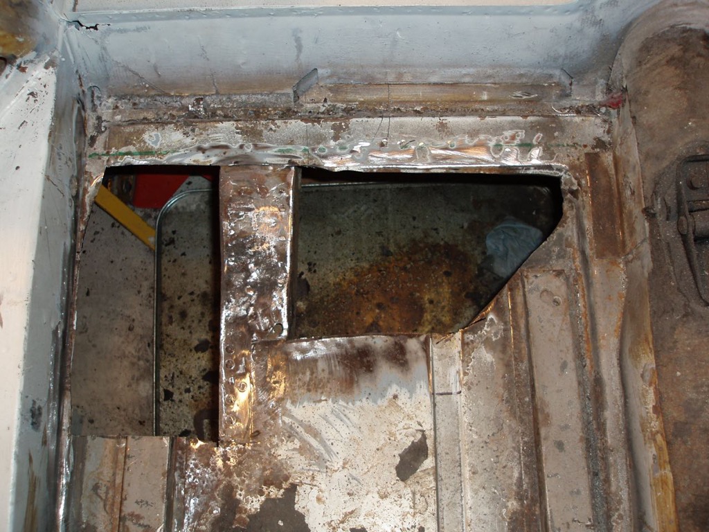 Passenger Rear Pan Cut-out.jpg