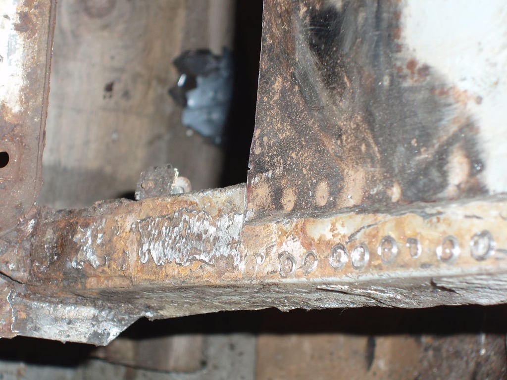 Rail-backed Floor section removal Rail Top.JPG.jpg