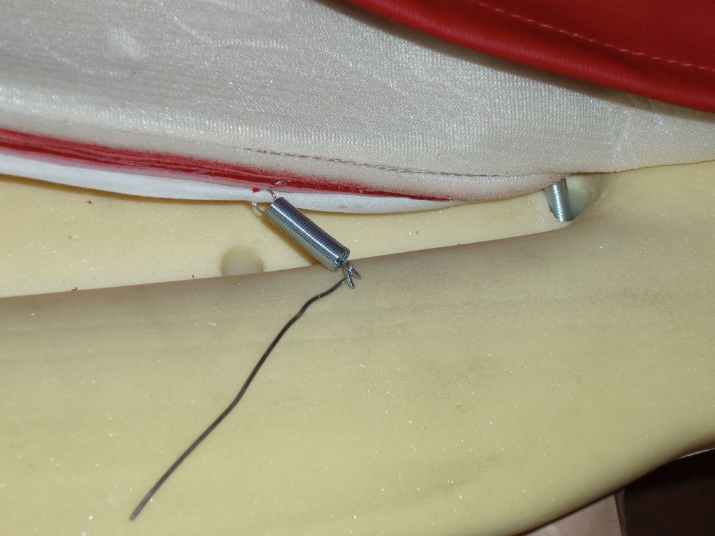 hooking spring with feeder wire to support wire.jpg