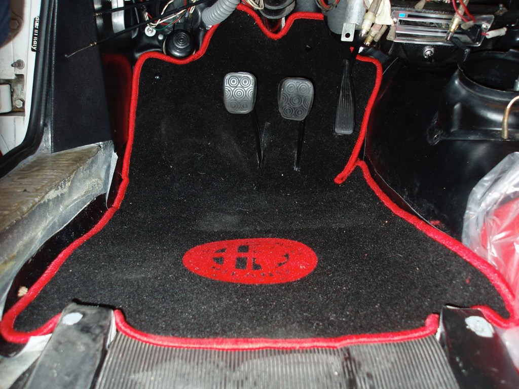 ricambi-automobilia Mat - driver's side.jpg