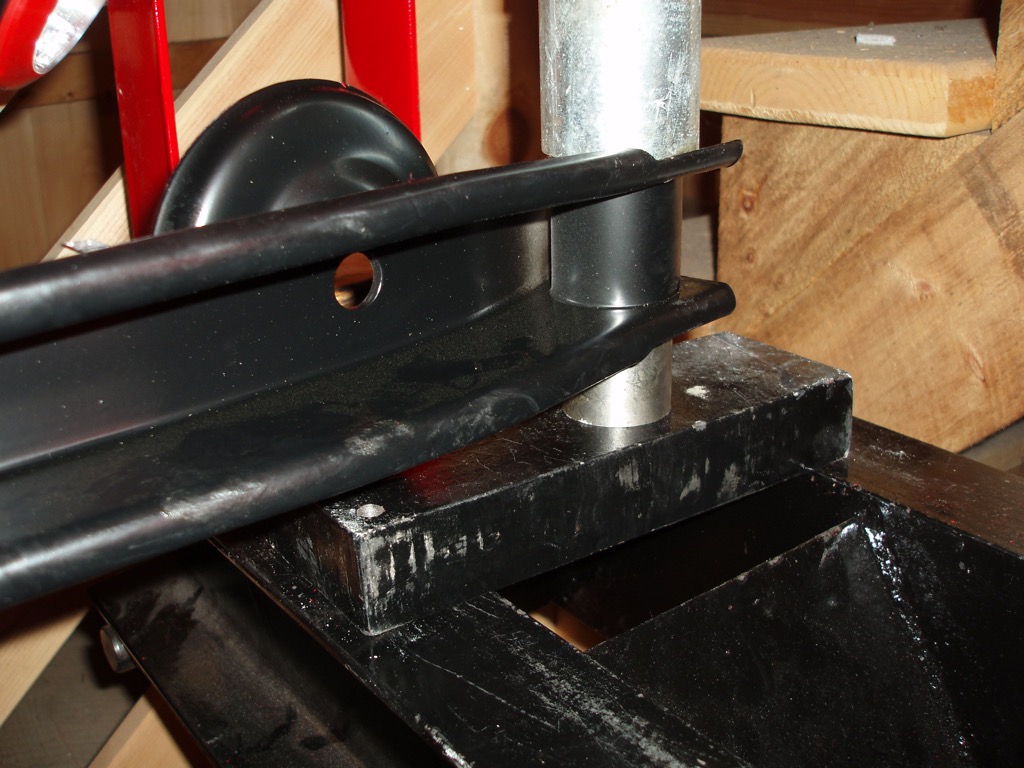 Pressing Rear arm 4.jpg