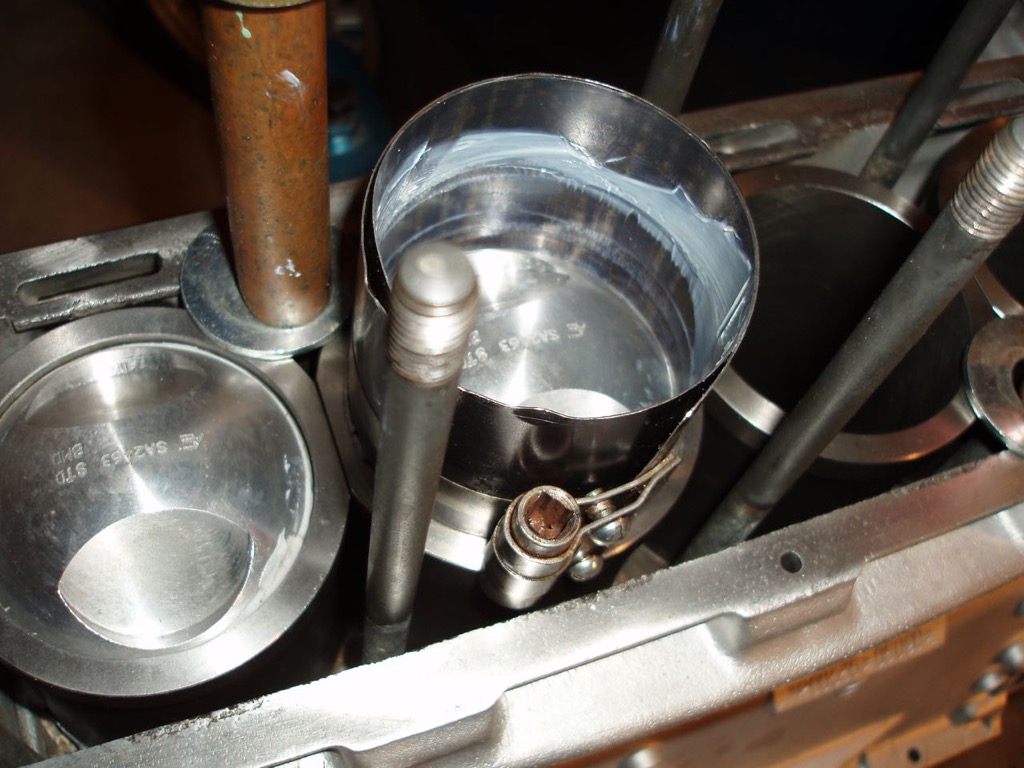 Ring compressor at work.jpg